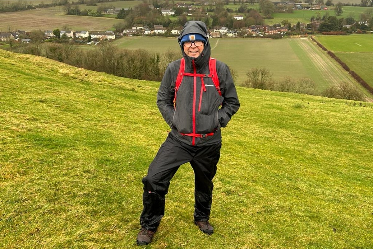 Man raises &pound;21,000 for cancer charity through marathon hikes after family loss