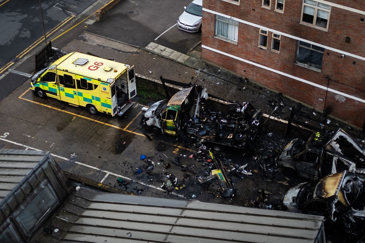 Starmer condemns ‘deeply shocking’ incident after ambulances set on fire in London in ‘antisemitic hate crime’ – UK Times Starmer condemns ‘deeply shocking’ incident after ambulances set on fire in London in ‘antisemitic hate crime’ – UK Times