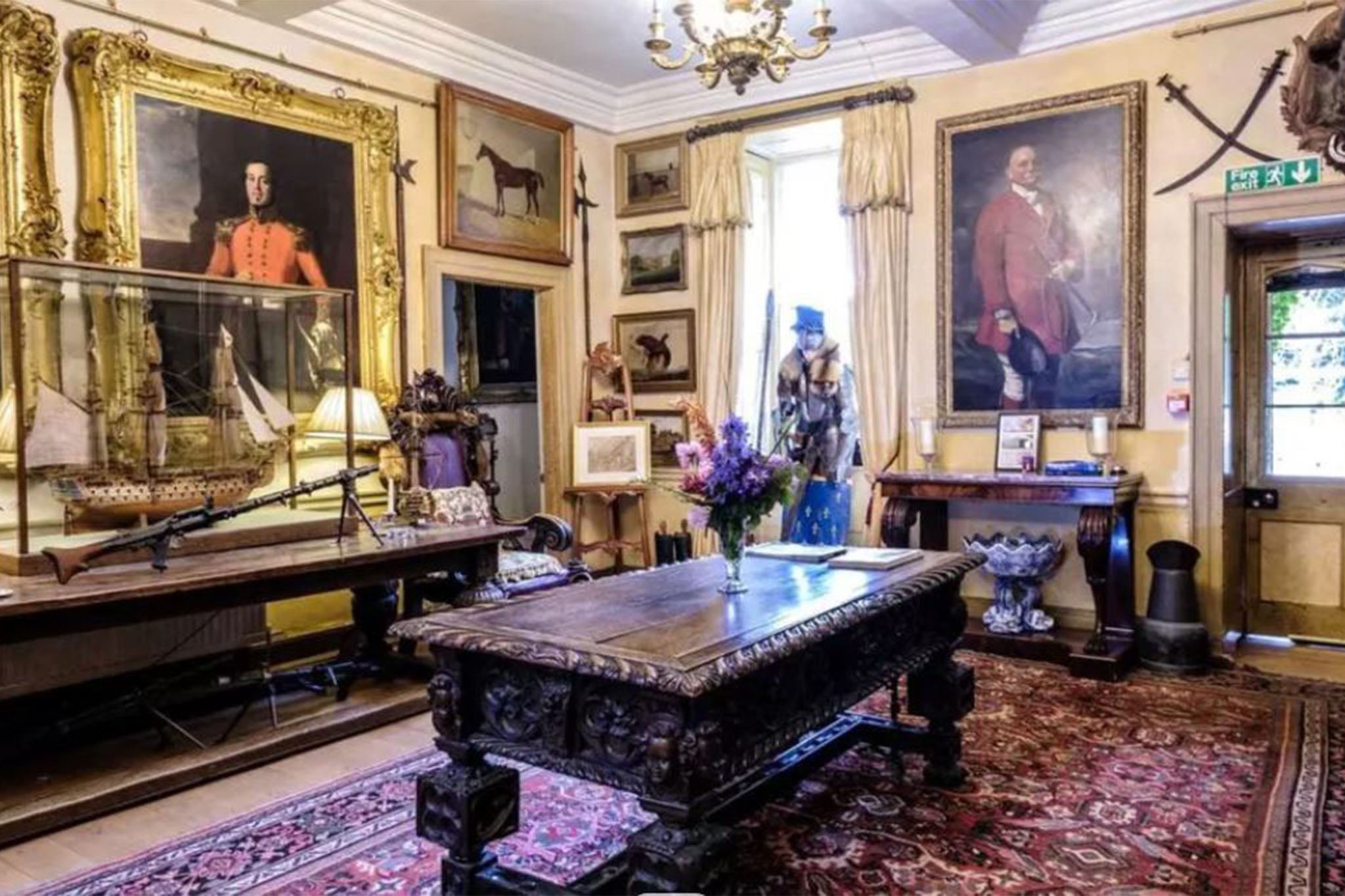 There is a covered secret passage in Maunsel House