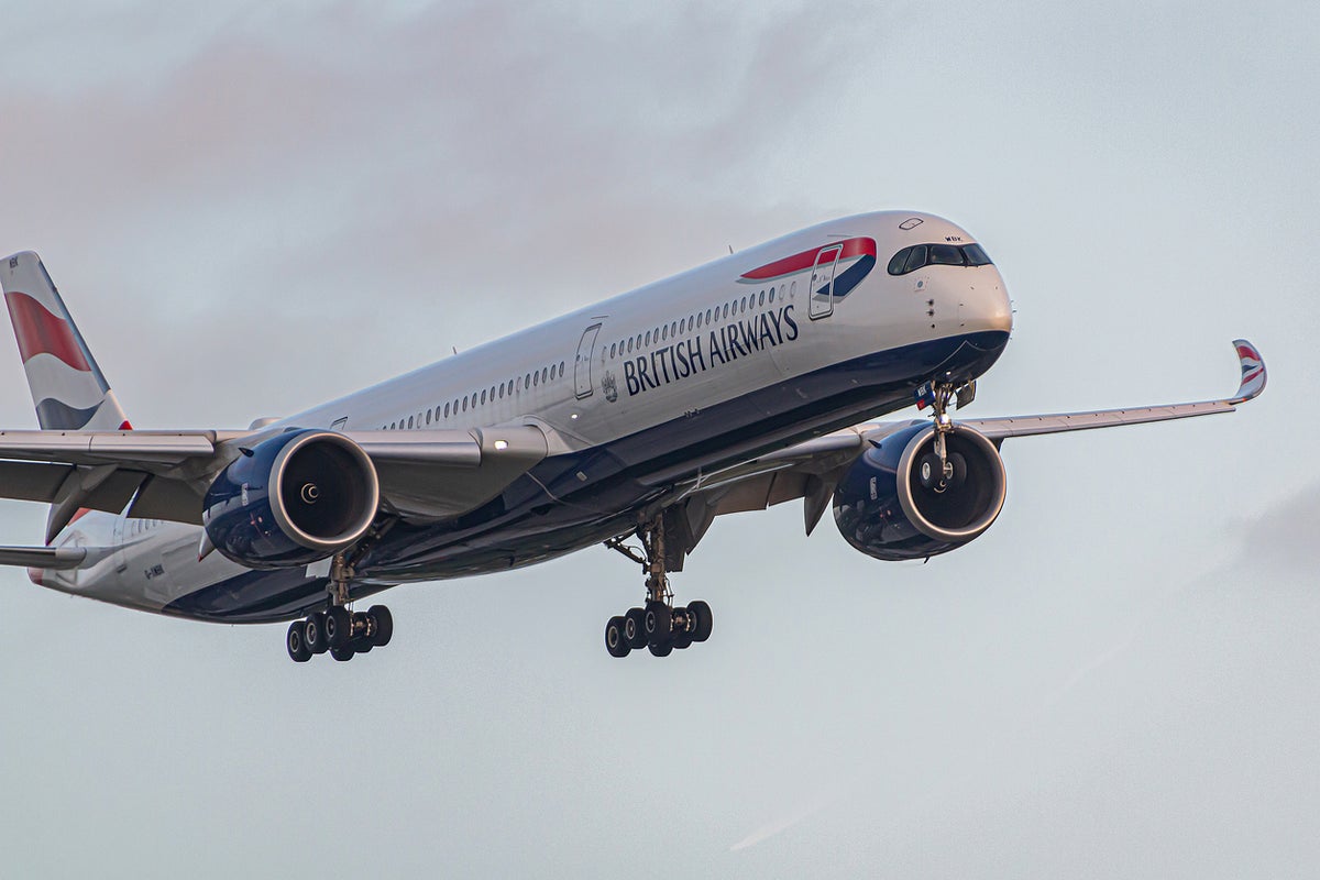 British Airways passengers complain of ‘foul smell’ from dead body on 14-hour flight to Heathrow