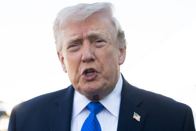 <p>El anuncio de Donald Trump sobre unas conversaciones de paz “productivas” con Irán provocó un respiro a corto plazo en los mercados, pero fue desmentido casi de inmediato por Teherán, que tachó su afirmación de “noticias falsas”</p>