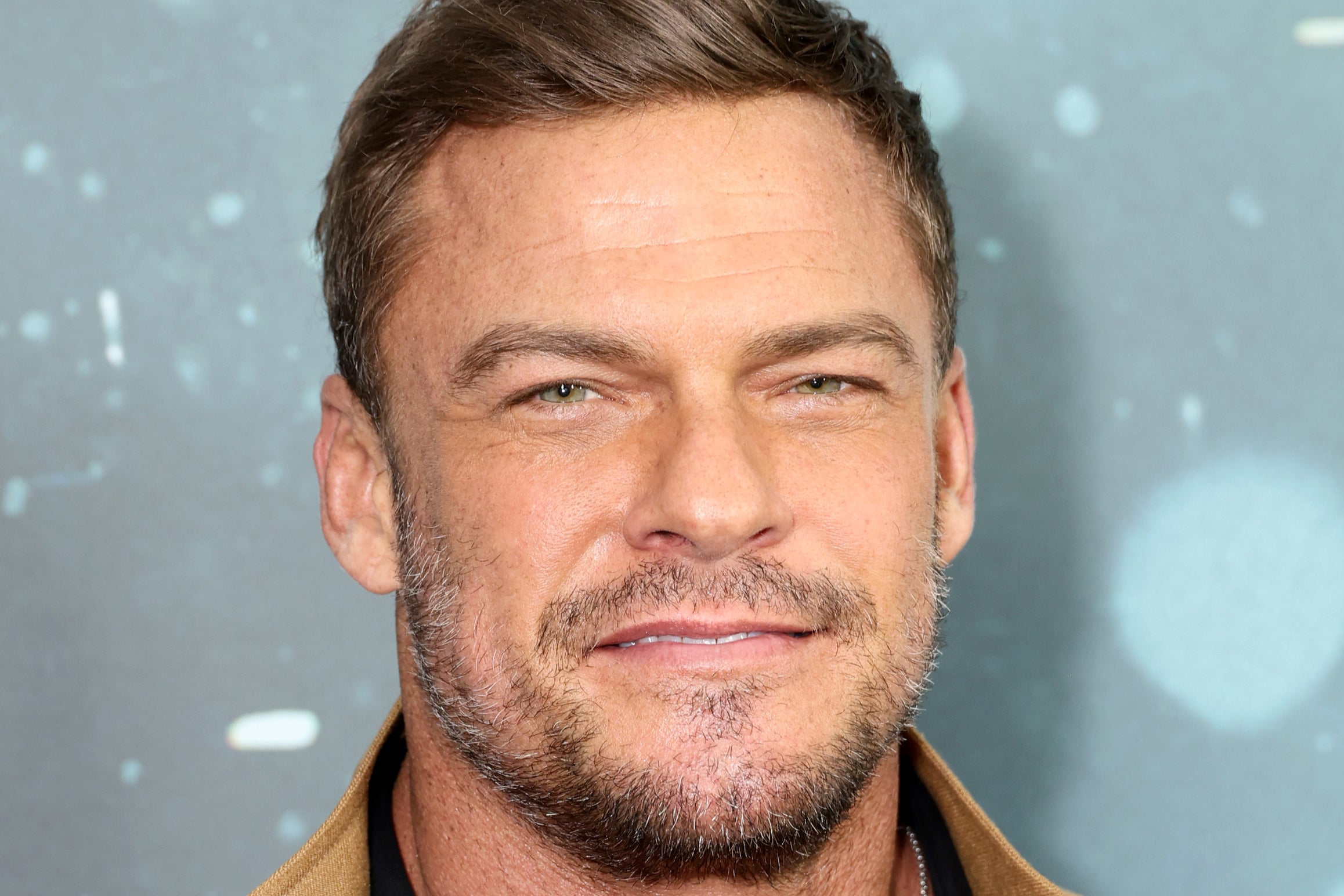 La scazzottata della star di Reacher Alan Ritchson con un vicino del Tennessee è stata ripresa dalla sua stessa telecamera