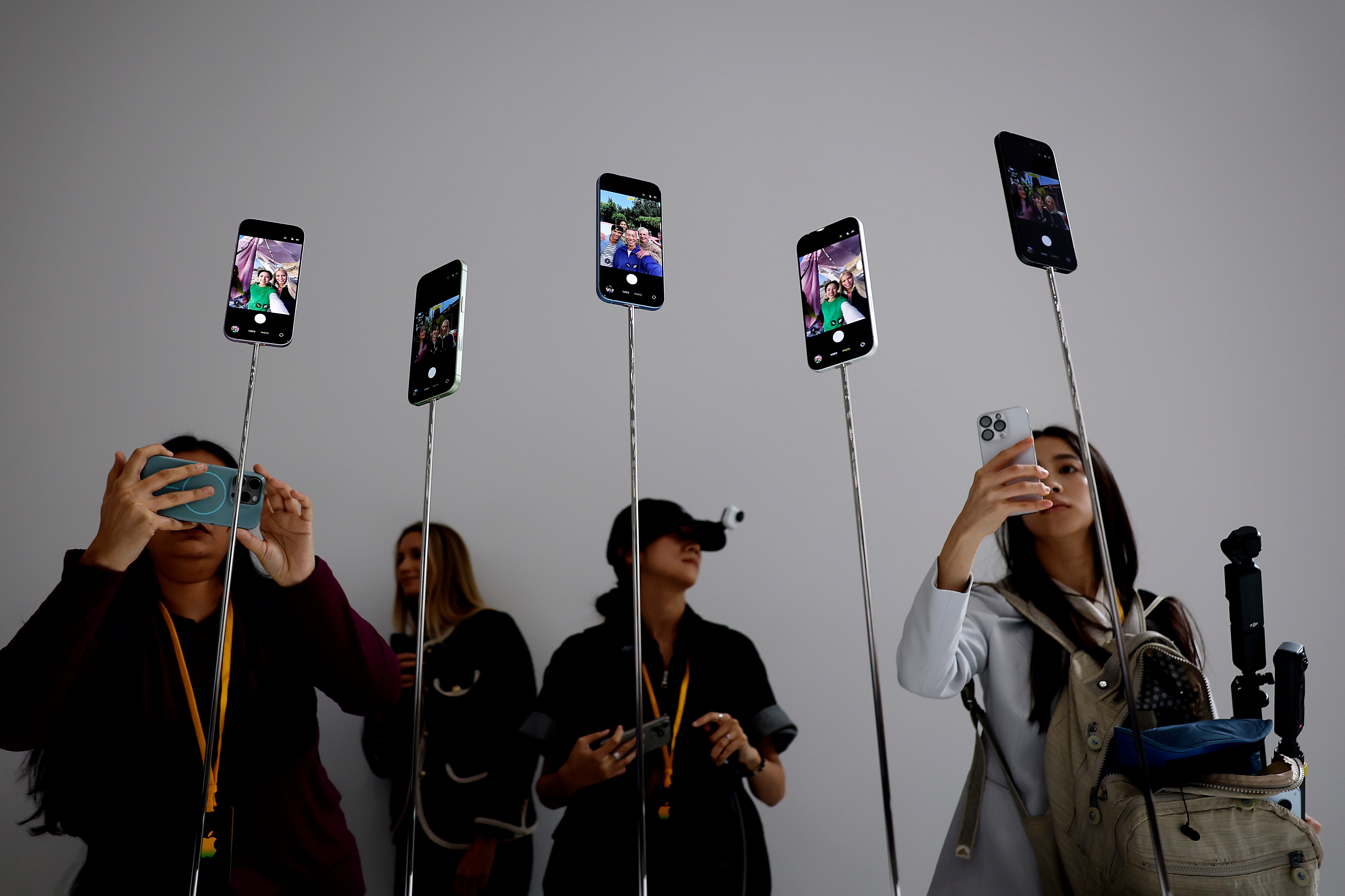 Apple launches urgent fix for devastating ‘Darksword’ attack | The ...