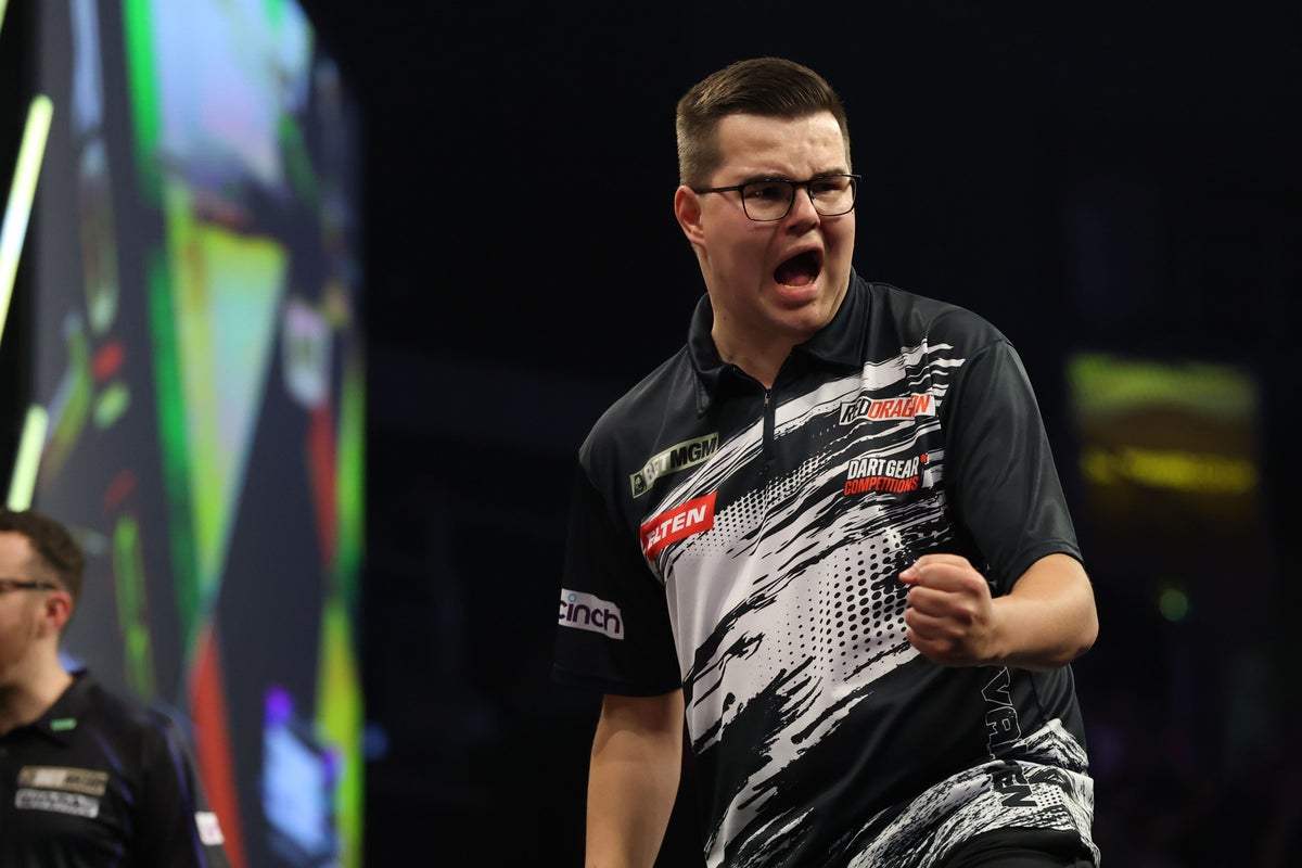 Gian van Veen ‘doing everything’ to make Premier League event in Berlin after op