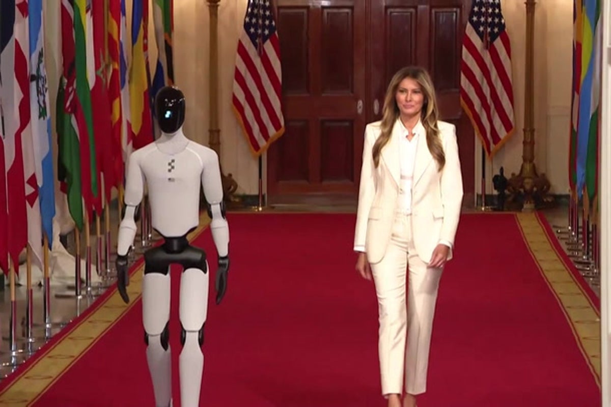 Melania Trump arrived at the White House for an education summit with