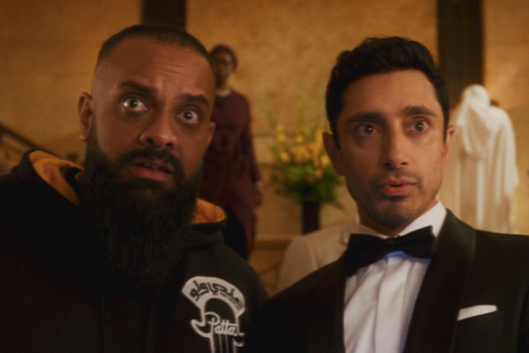Guz Khan e Riz Ahmed recitano in 'Bait', sulle traversie di un attore asiatico-britannico che fa un'audizione per interpretare James Bond