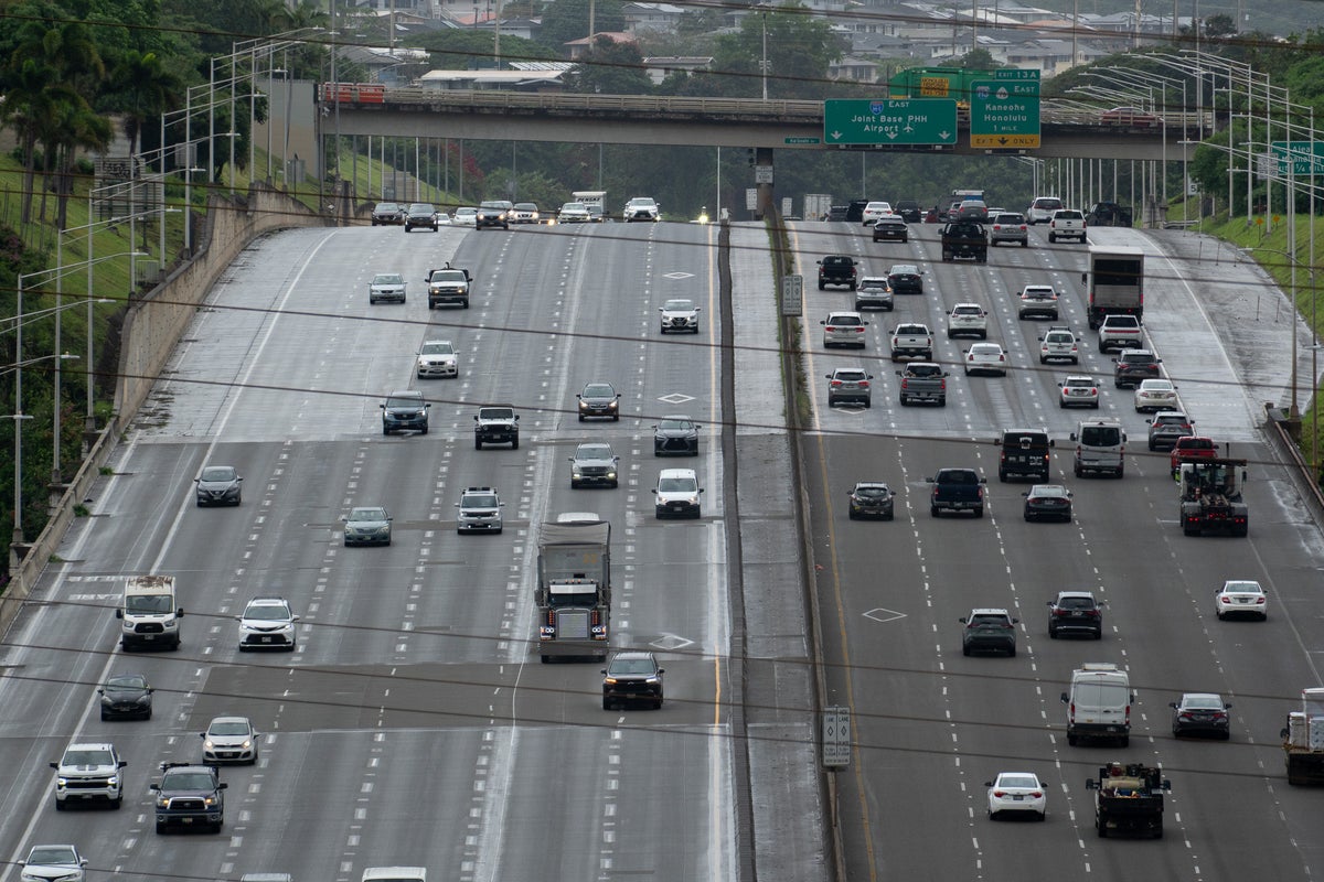 Honolulu Traffic Cams May Soon Ticket For Registration, Safety Checks