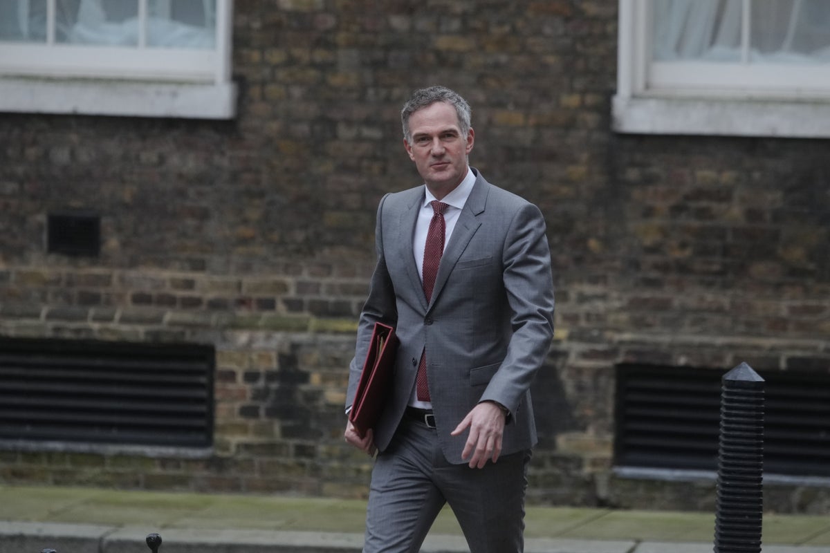 Peter Kyle clears reopening of CO2 plant amid fears of Iran-linked shortages