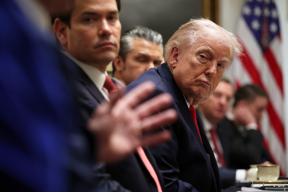 Trump administration live updates: Hegseth goes to war with new enemy at Cabinet meeting – UK Times Trump administration live updates: Hegseth goes to war with new enemy at Cabinet meeting – UK Times