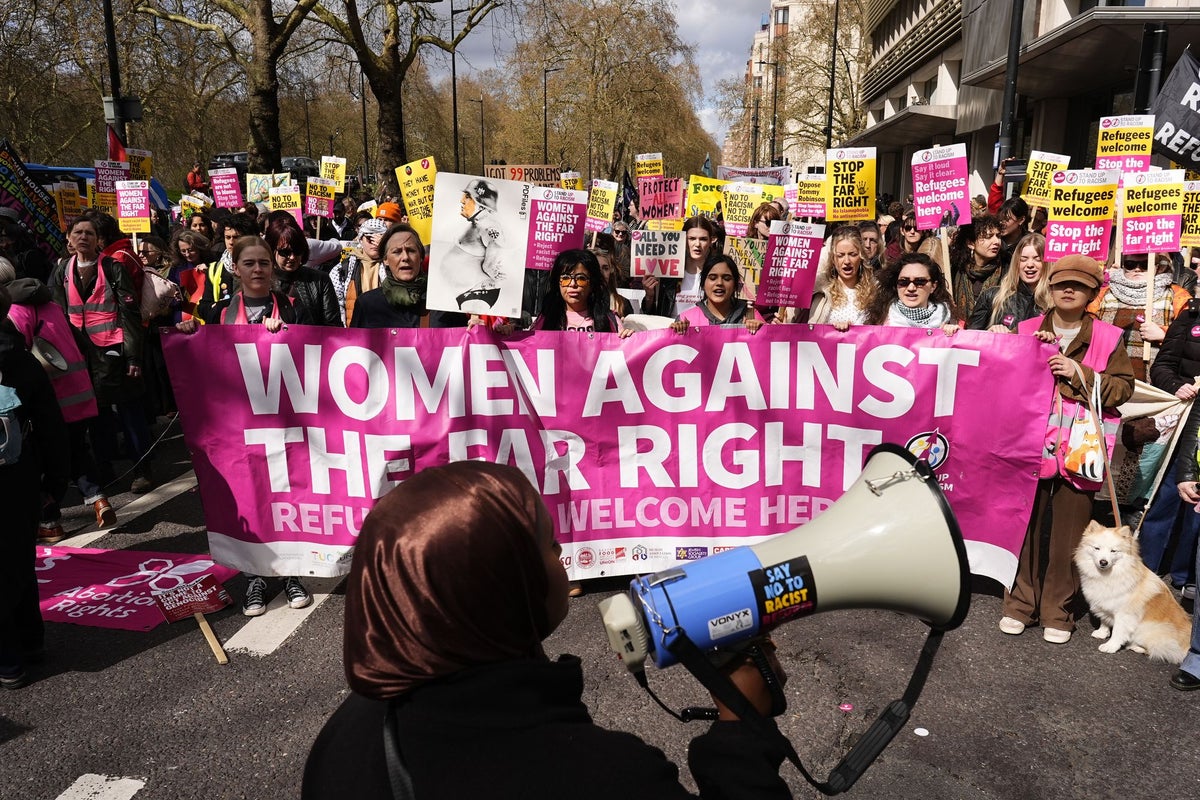 London march: Police brace for unrest as thousands of protesters descend on capital