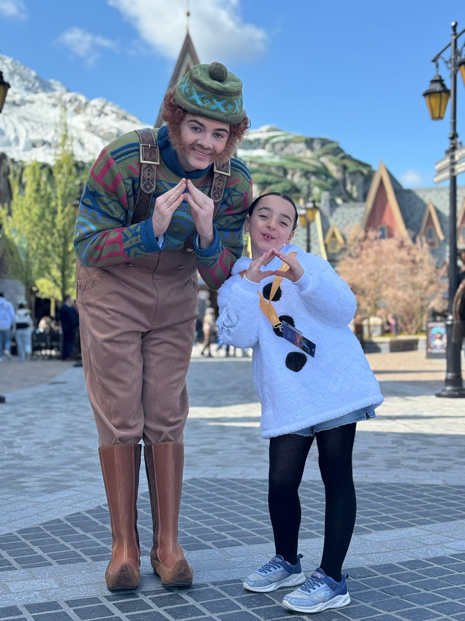 Ted's daughter, Emma, proclaims World of Frozen to be 'amazing'