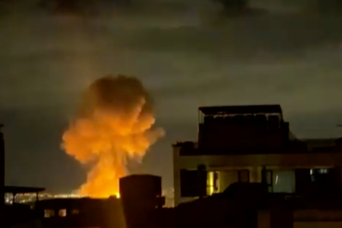 Binlerce ABD Deniz Piyadesi Orta Doğu'ya gelirken hava saldırısı dalgaları Tahran'ı vurdu