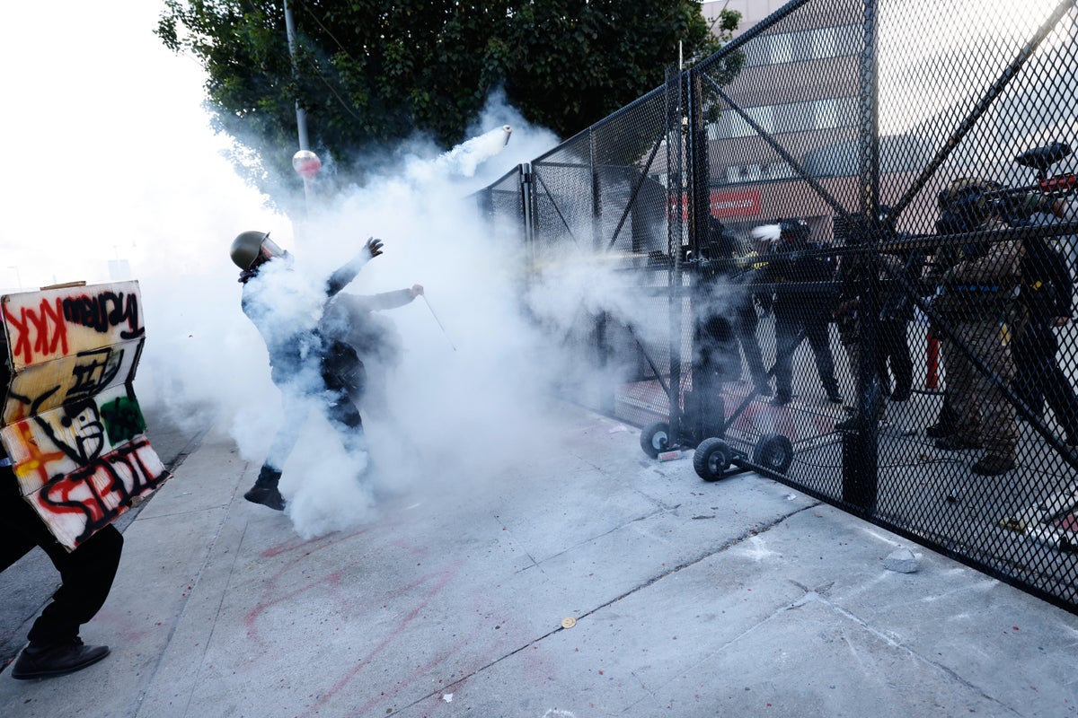 Dozens arrested for failing to disperse after ‘No Kings’ rally in Los Angeles – UK Times