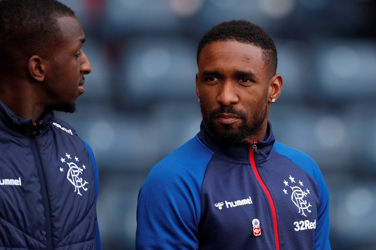 Jermain Defoe named head coach of National League side Woking