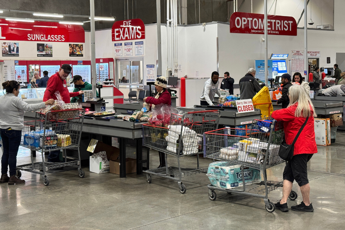 Costco introduces new checkouts it claims could get customers through in just eight seconds – UK Times Costco introduces new checkouts it claims could get customers through in just eight seconds – UK Times