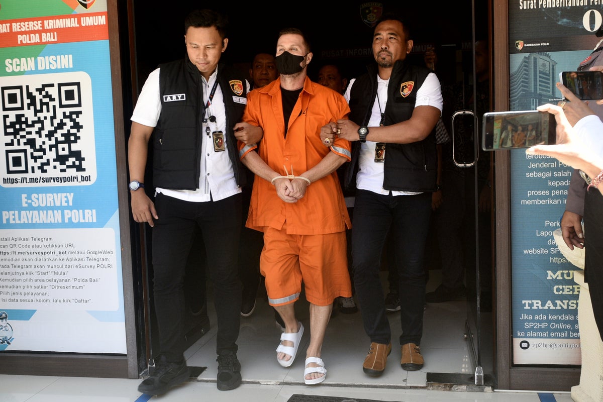 Interpol tarafından aranan İskoç suç patronu, Bali'den iadenin ikinci gün ertelendiğini düşünüyor