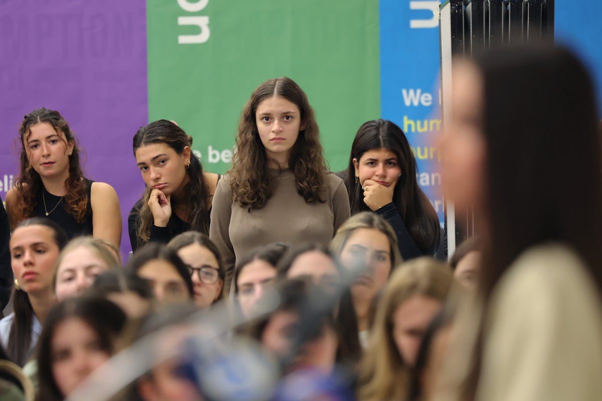 Introverts may be quiet – but they aren’t actually better listeners – UK Times Introverts may be quiet – but they aren’t actually better listeners – UK Times