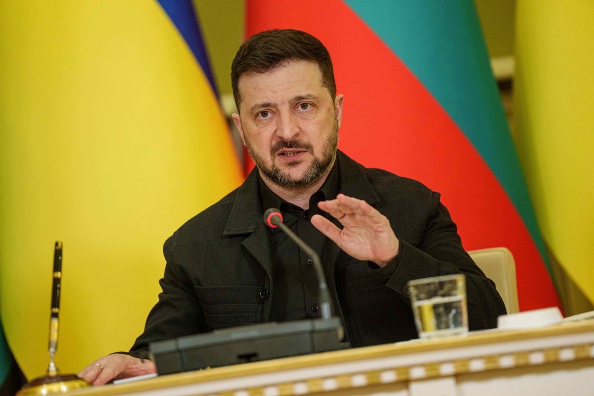 Ukraine-Russia war latest: Zelensky urged to scale back attacks on Putin’s oil facilities as he offers help to unblock Hormuz – UK Times Ukraine-Russia war latest: Zelensky urged to scale back attacks on Putin’s oil facilities as he offers help to unblock Hormuz – UK Times