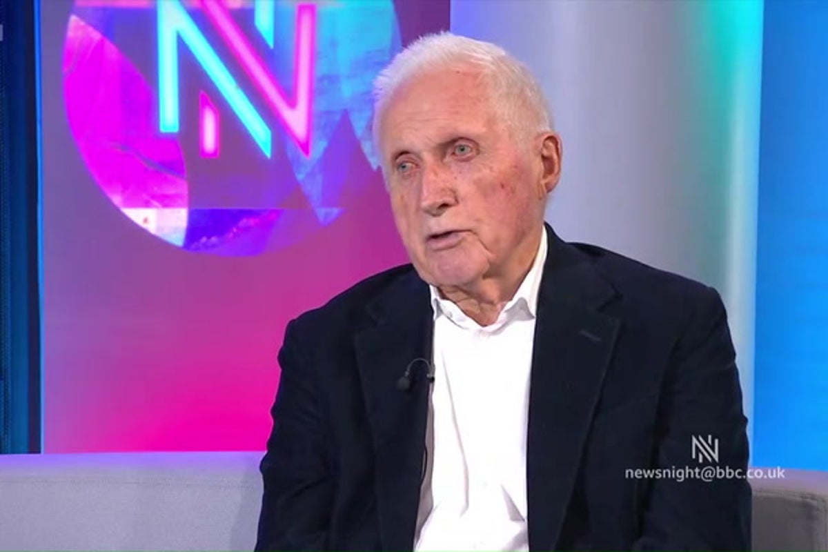 Queen ‘hid behind bush’ to avoid Romanian dictator during state visit