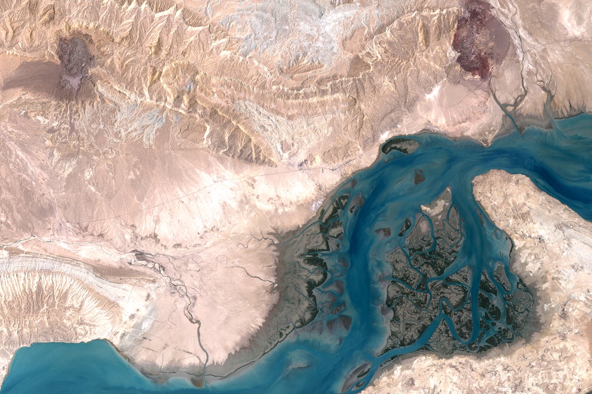 Qeshm: Iran’s fortress island with an underground ‘missile city’ threatening US troops in Hormuz – UK Times Qeshm: Iran’s fortress island with an underground ‘missile city’ threatening US troops in Hormuz – UK Times