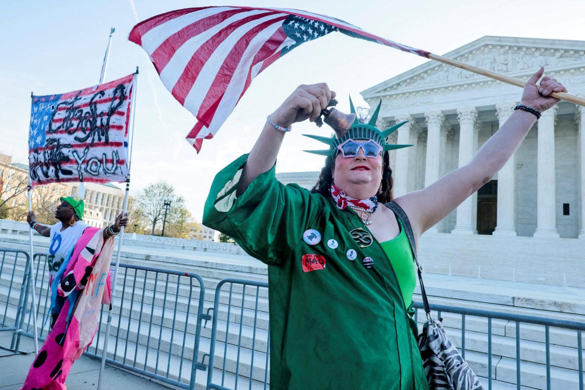 Supreme Court live: Trump to watch birthright citizenship case in person
