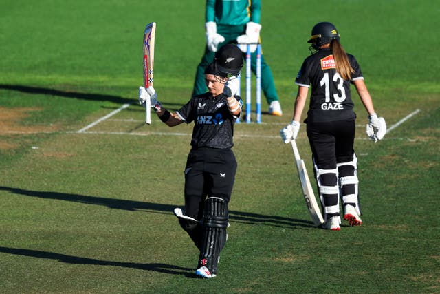 <p>Amelia Kerr slammed a superb unbeaten hundred to take New Zealand to victory</p>