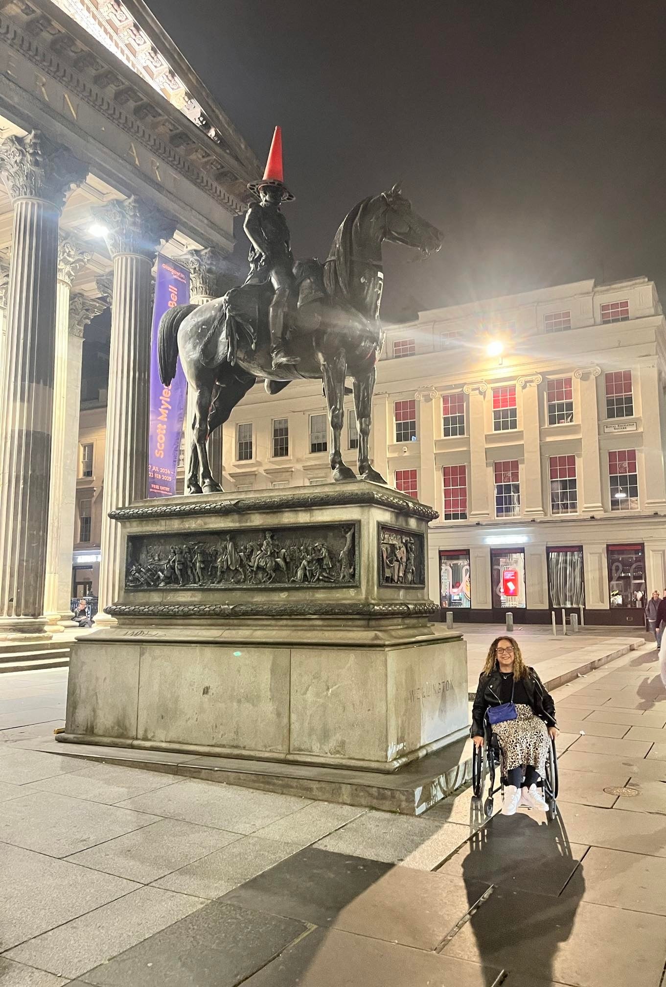 Carrie-Ann with the Duke of Wellington statue, which is now topped with a traffic cone