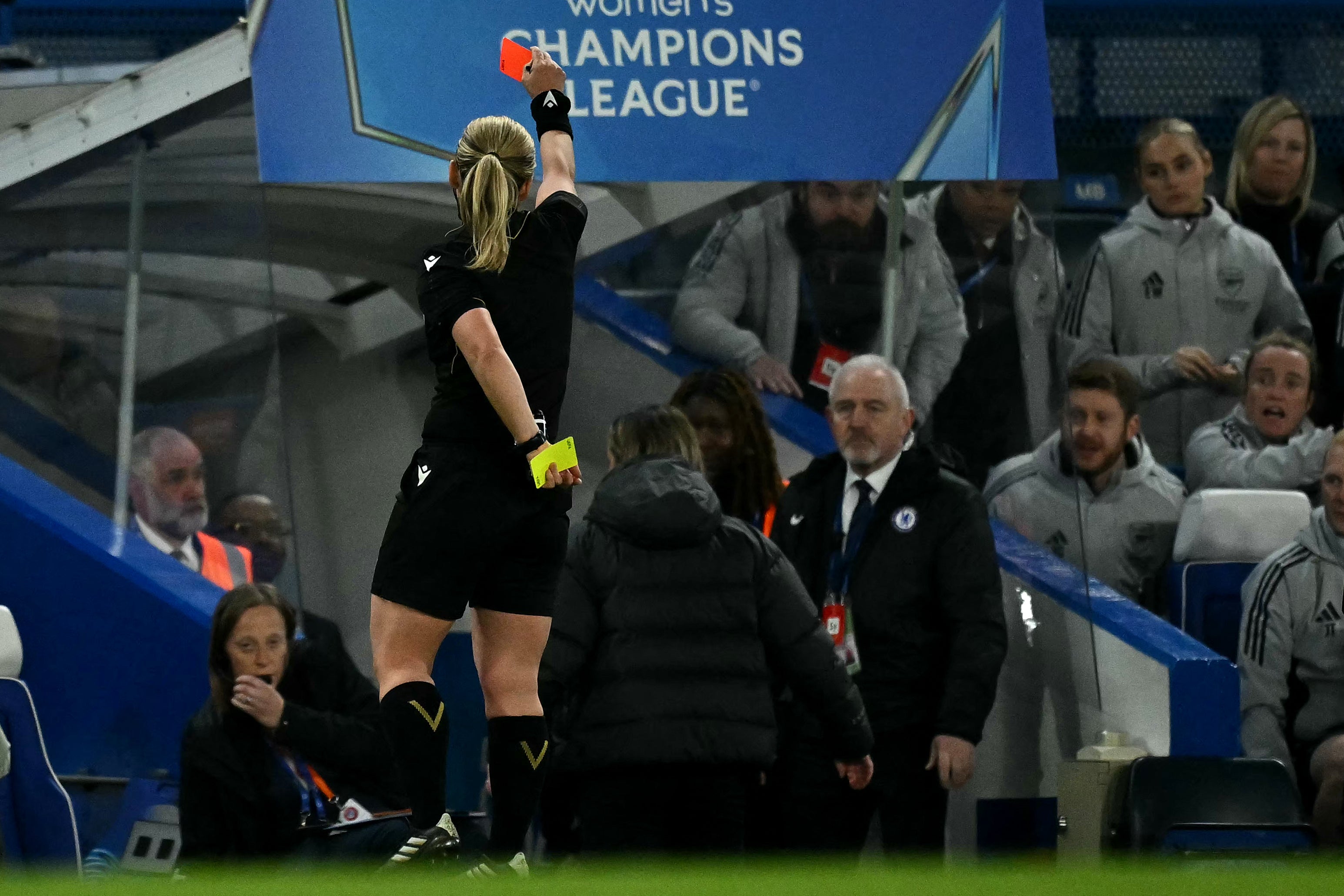 Sonia Bompastor explodes at Katie McCabe’s hair-pull — then pulls out the receipts