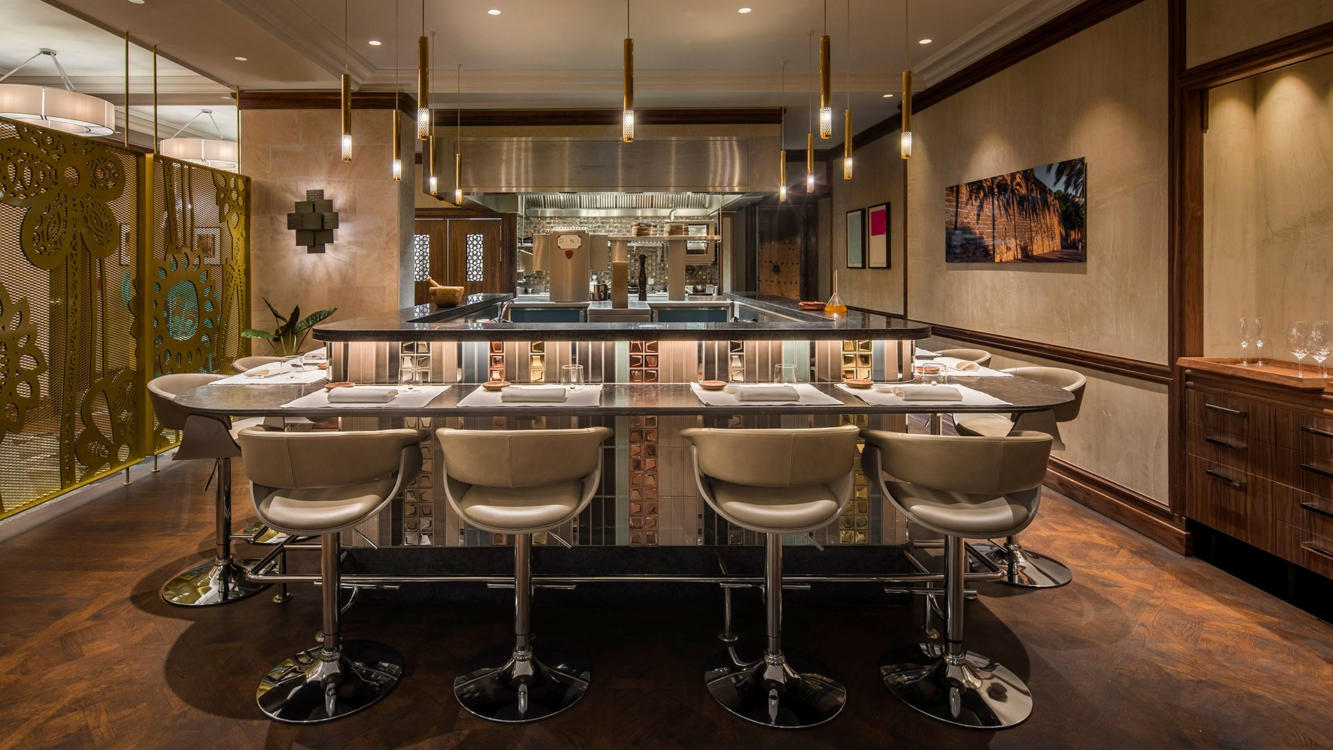 DINS restaurant at El llorenc has one Michelin star