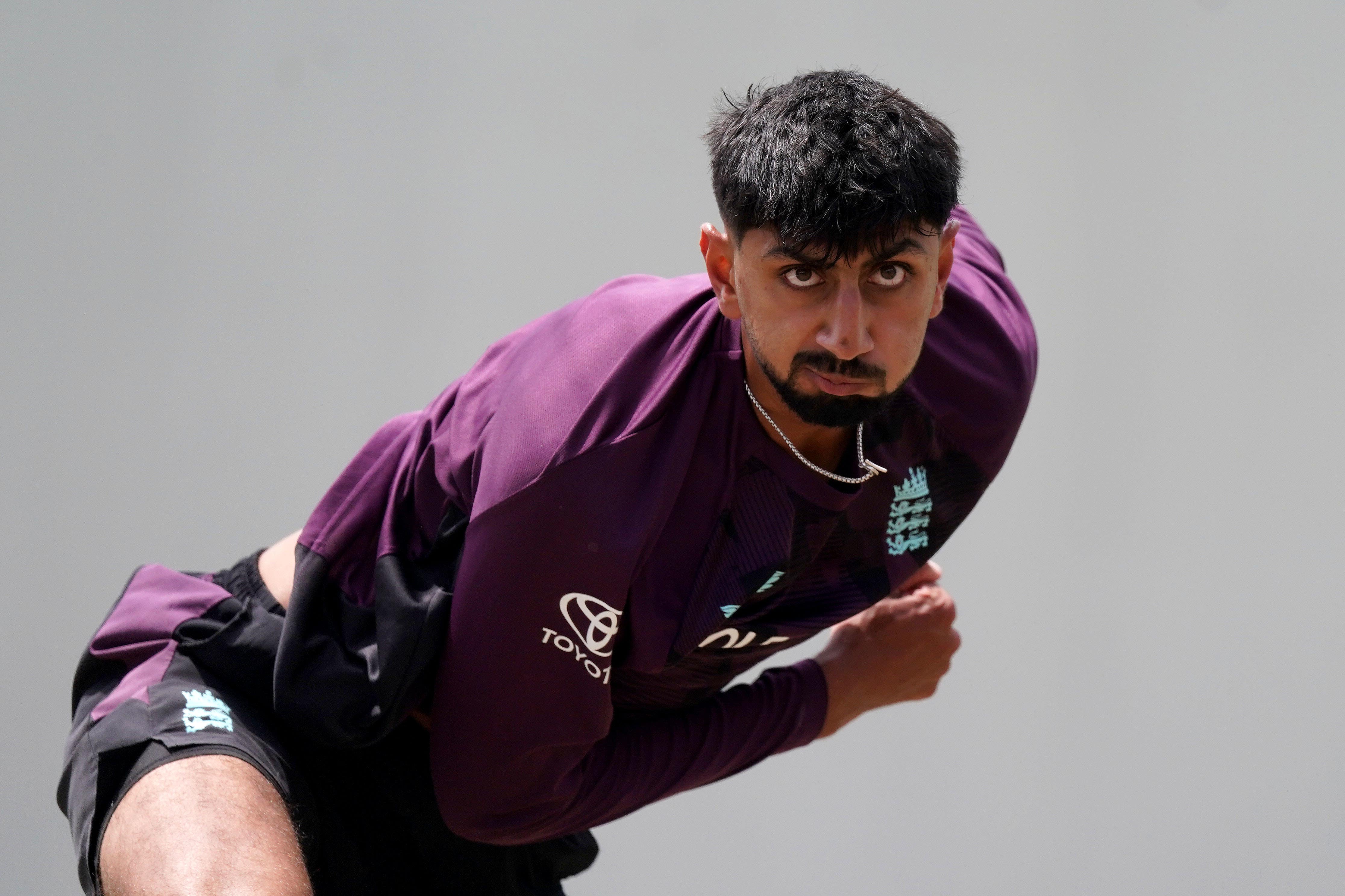 <p>Shoaib Bashir has joined Derbyshire from Somerset</p>