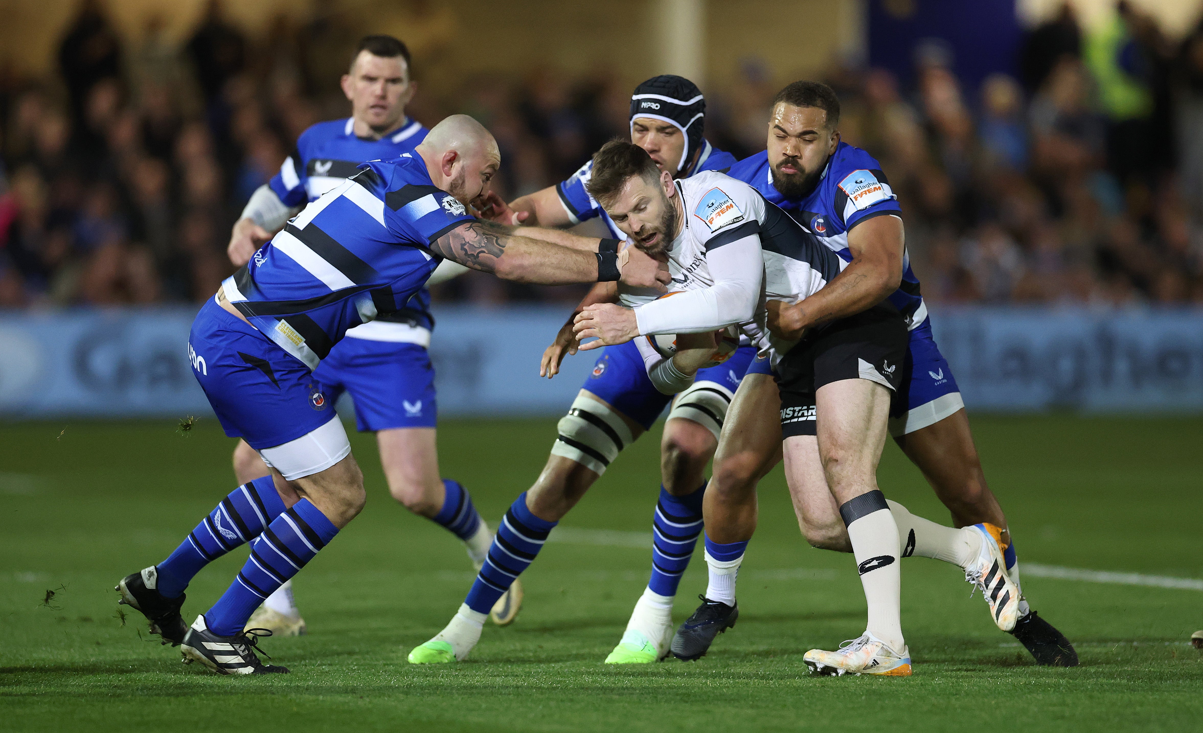 Bath and Saracens will battle for a quarter-final place