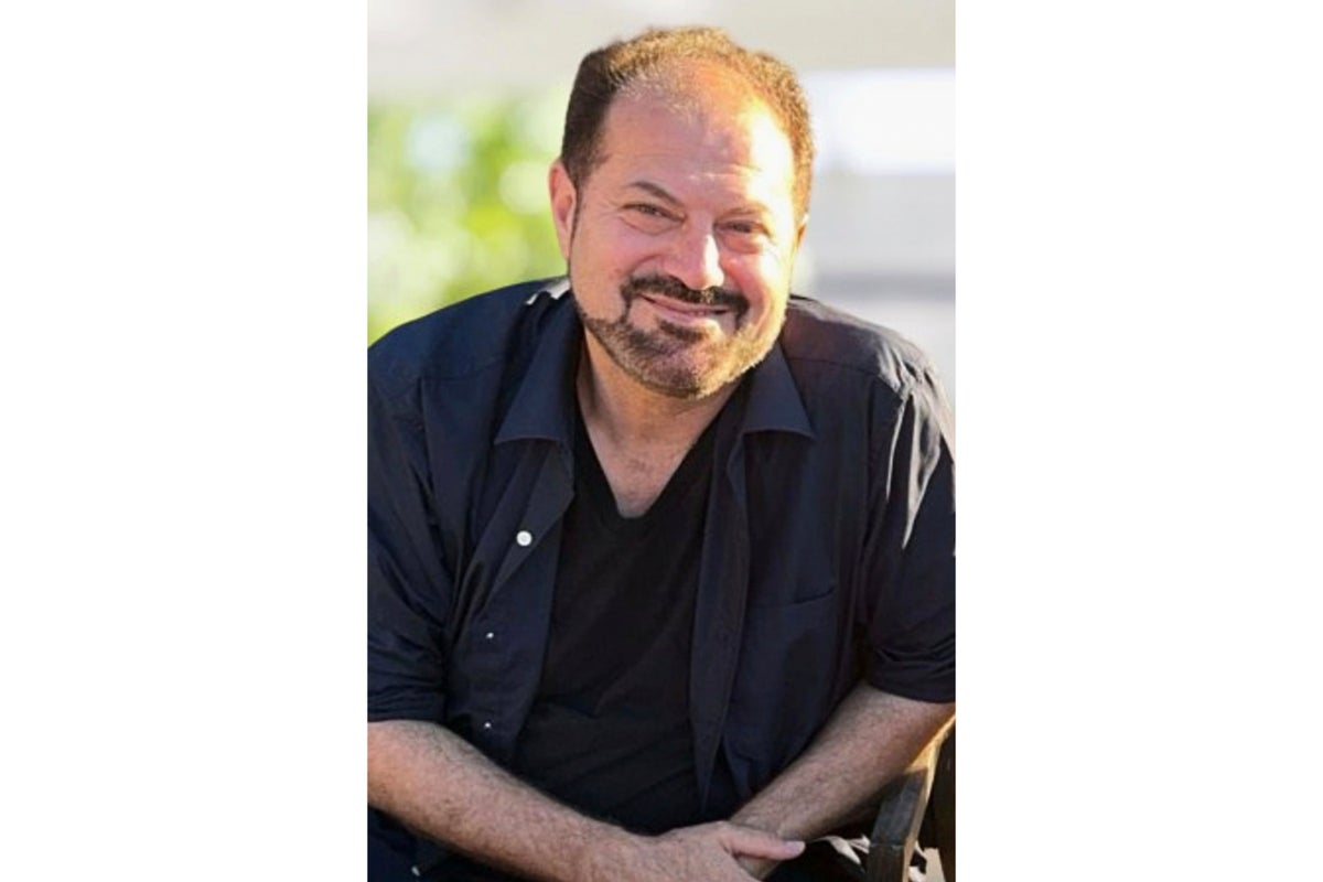 Elected leaders and clergy seek release of Wisconsin mosque president detained by immigration agents – UK Times