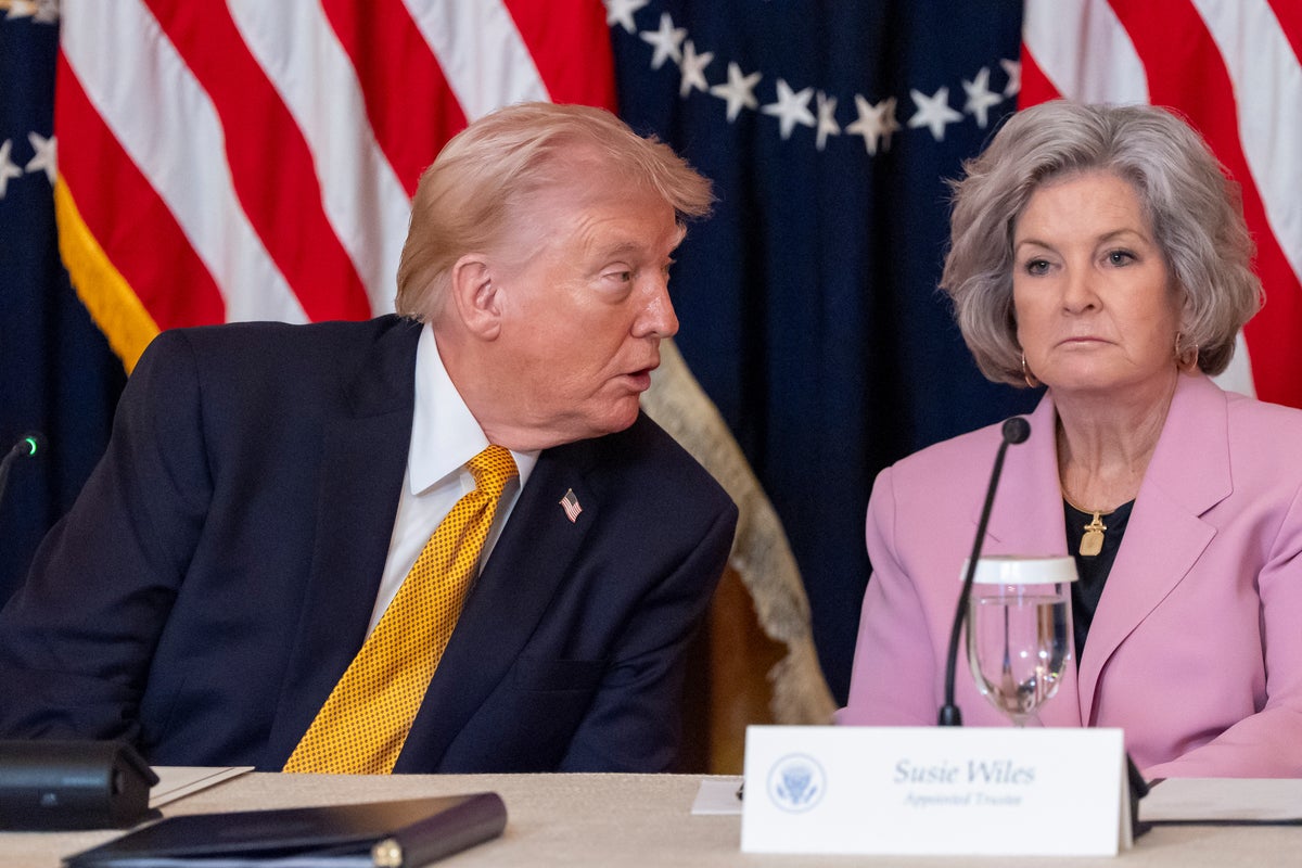 Susie Wiles'ın, yardımcılarının Trump'a İran savaşı ve etkileri konusunda "pembe bir bakış açısı" sunduğundan endişe duyduğunu ifade ettiği bildirildi