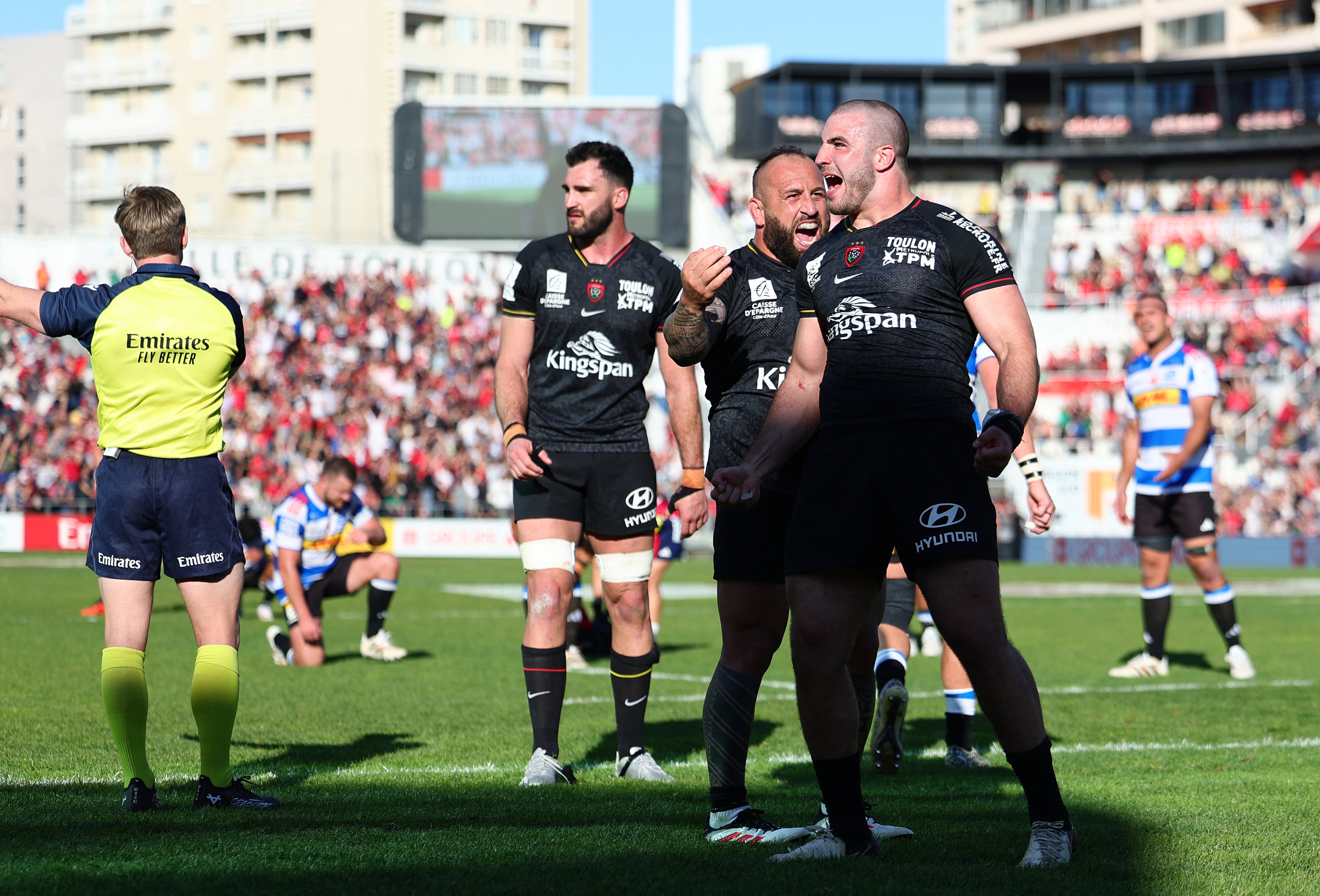 Toulon just about held firm at the last against the Stormers