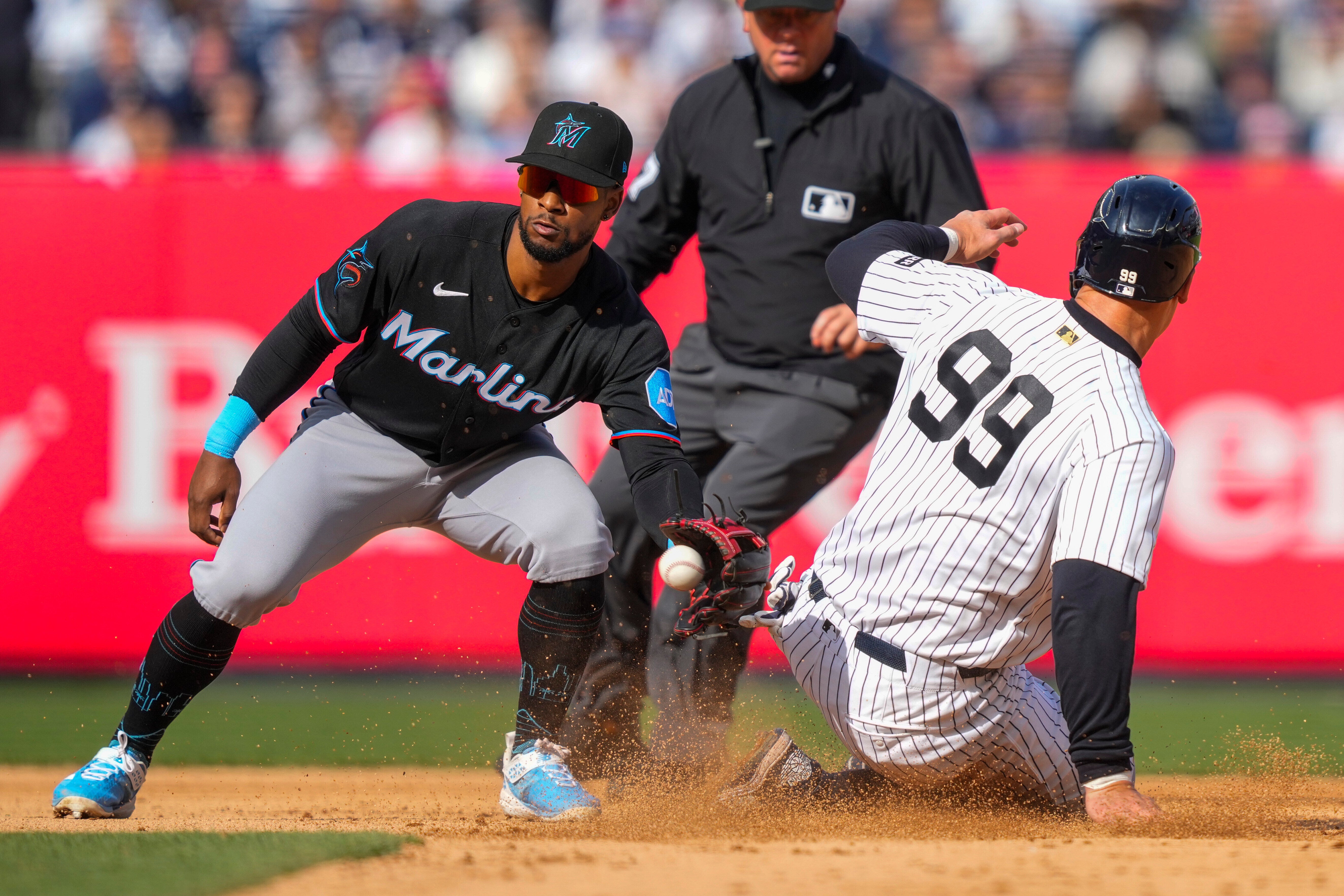 MARLINS-YANKEES-RELOJ PITCHEO