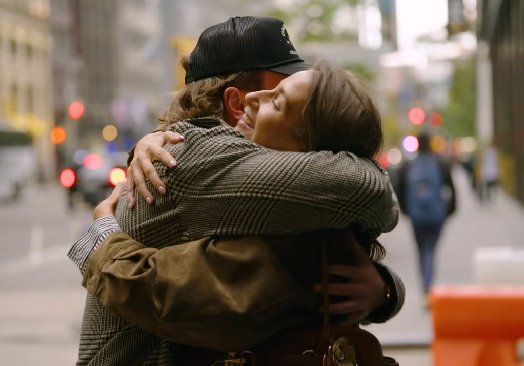 Amanda Batula and West Wilson share flirty hug in Summer House spinoff trailer