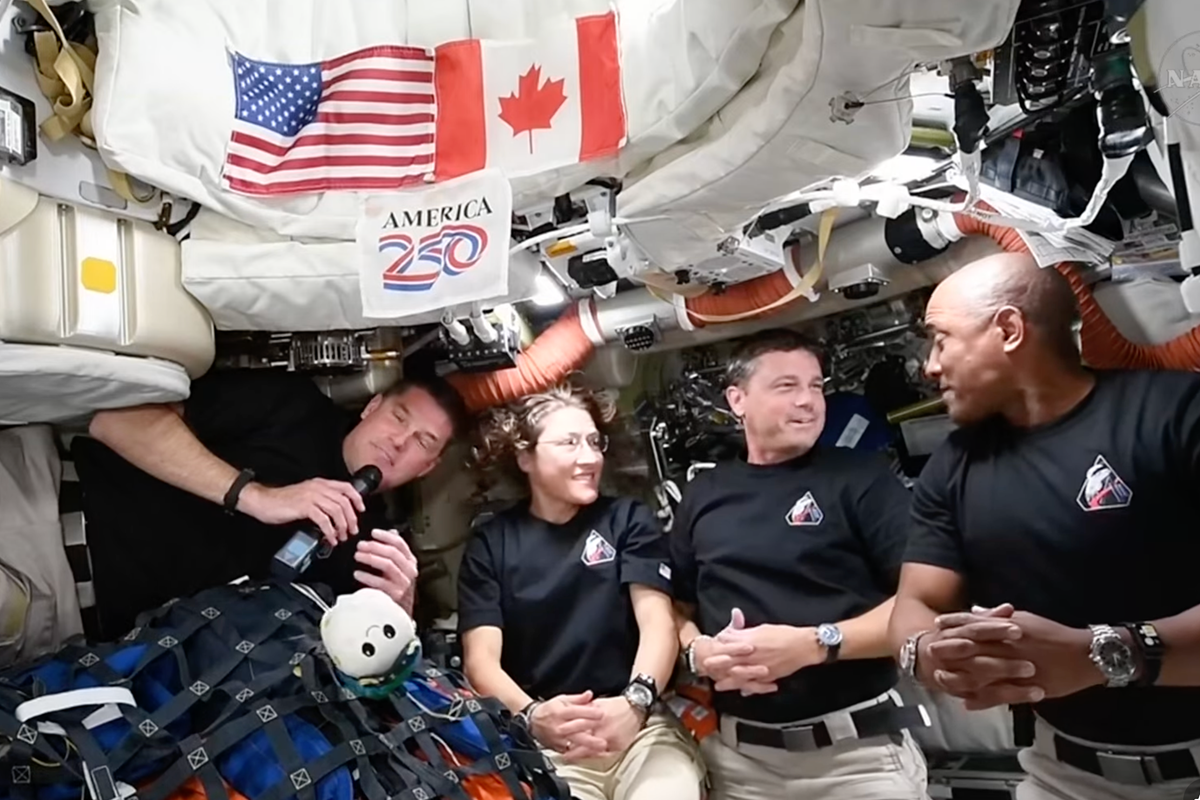 Artemis II live: Trump speaks to NASA astronauts as they head home following historic circling of moon – UK Times Artemis II live: Trump speaks to NASA astronauts as they head home following historic circling of moon – UK Times