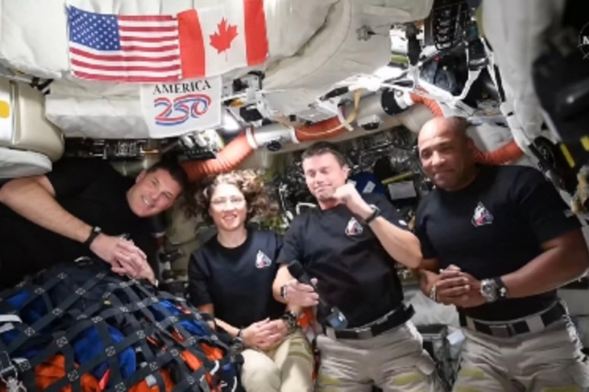 Artemis II astronauts make first-ever moonship-to-spaceship call – UK Times
