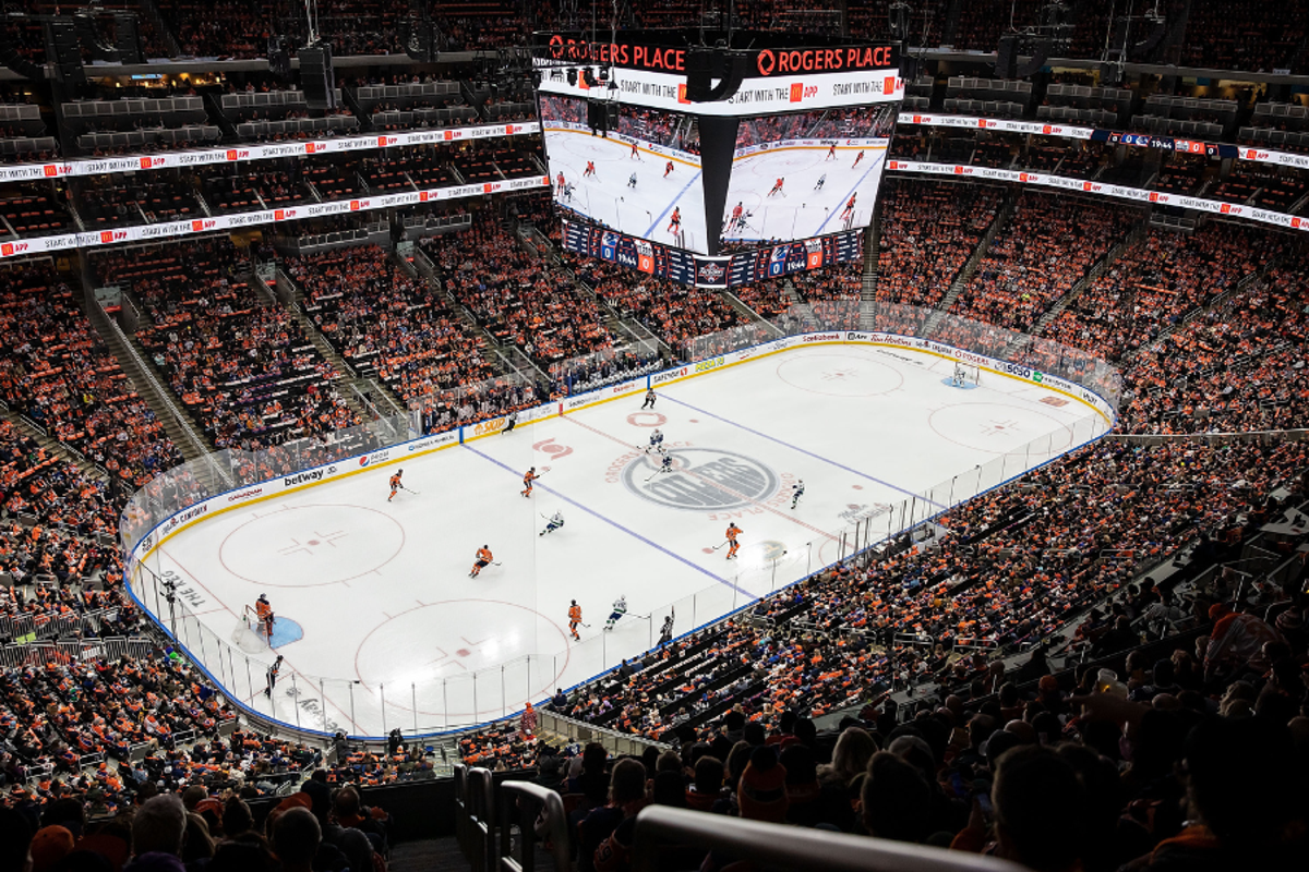 Woman gives birth at NHL stadium midgame: ‘Someone’s going to have a great story to tell’ – UK Times Woman gives birth at NHL stadium midgame: ‘Someone’s going to have a great story to tell’ – UK Times