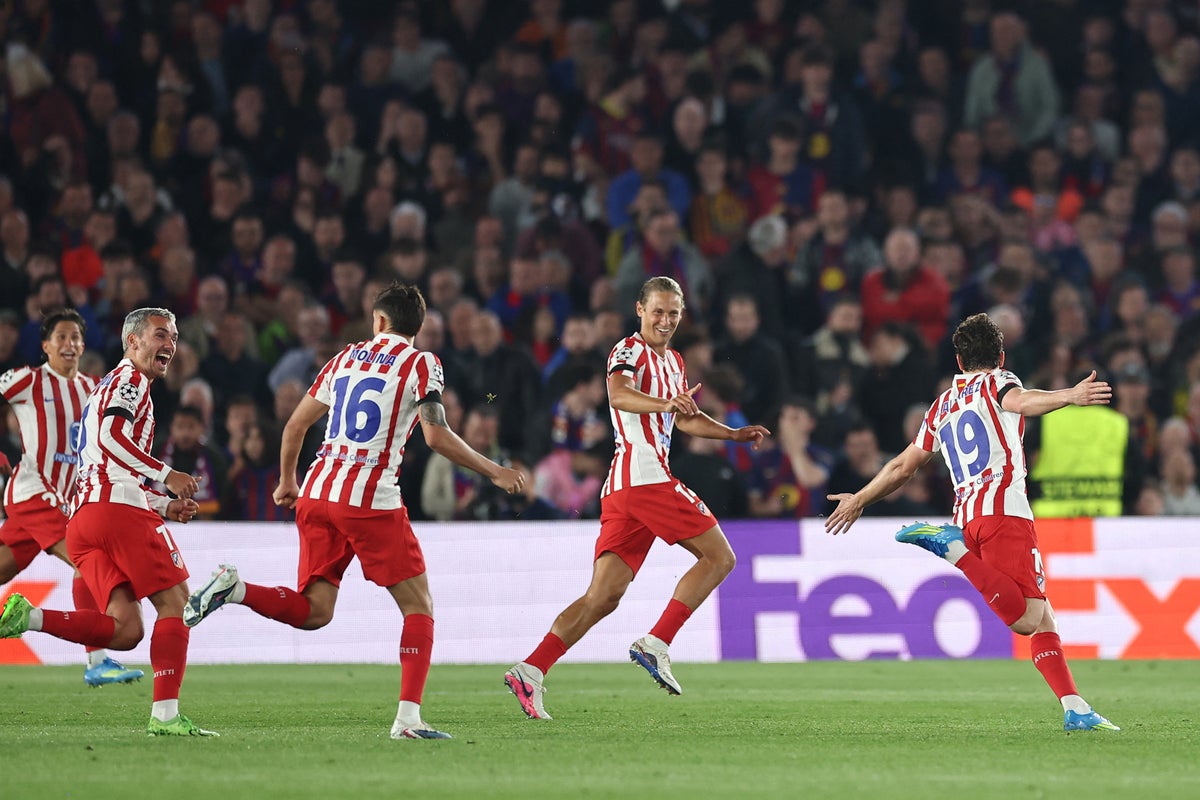 Atletico Madrid evoke spirit of old as two mad minutes leave Barcelona reeling Atletico Madrid evoke spirit of old as two mad minutes leave Barcelona reeling