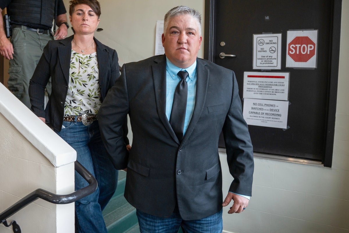 Wyoming man gets probation for hitting wolf with snowmobile, bringing it into bar