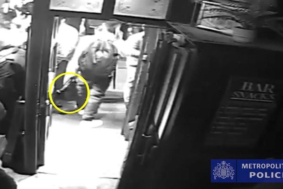 https://static.independent.co.uk/2026/04/09/15/35/Thief-snatches-handbag-containing-2-2m-Faberge-egg-from-London-pub.jpeg?width=1200&height=800&crop=1200:800