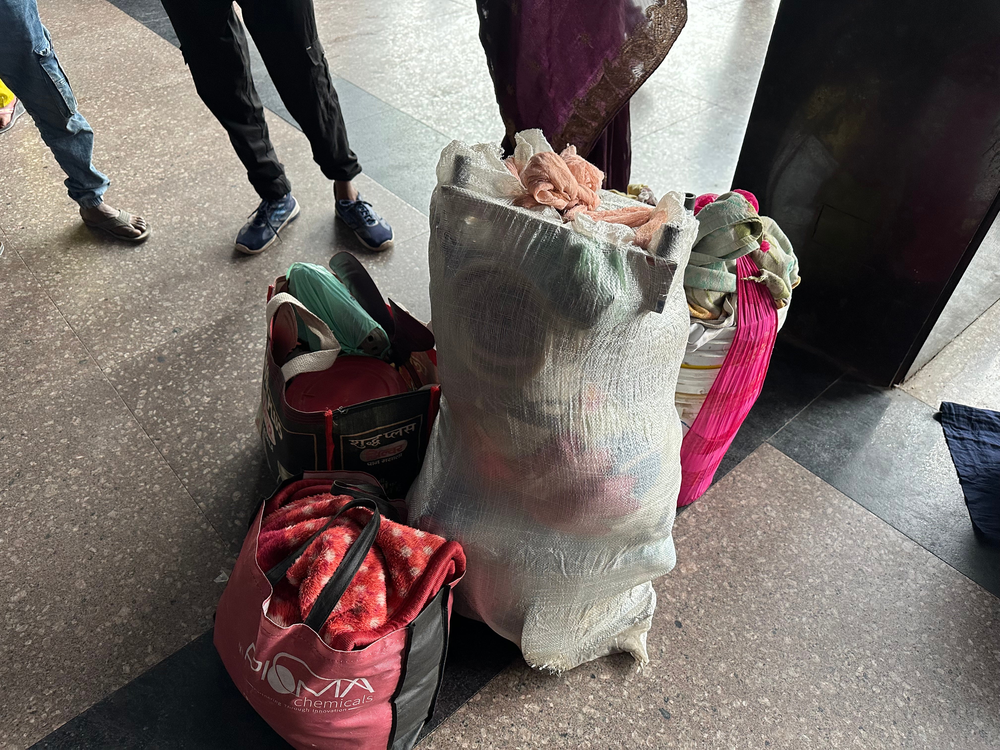 Roshan Kumar and his wife packed their stove before leaving Delhi