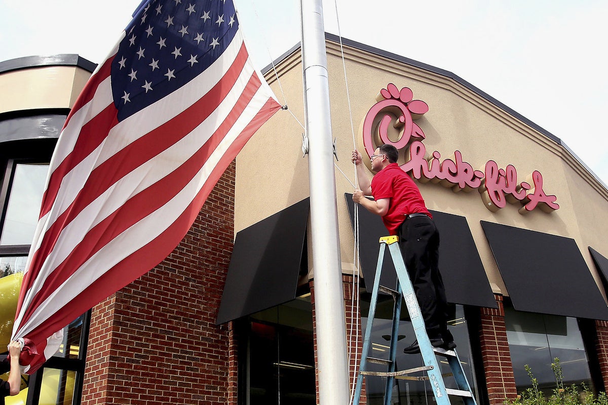 For Chinese visa-seekers in the US, the path to good fortune lies in … Chick-fil-A? – UK Times
