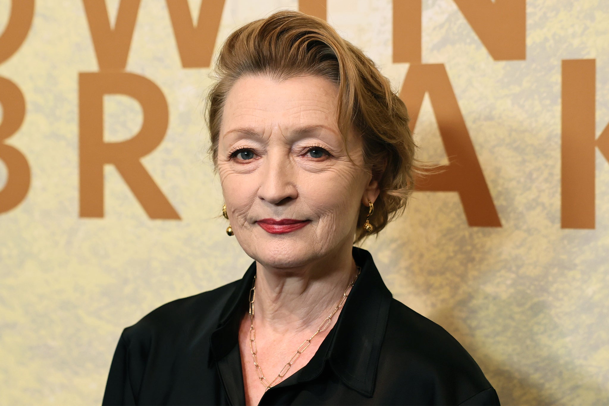 Lesley Manville ignites theatre debate after saying photos during curtain calls are &lsquo;insulting&rsquo;