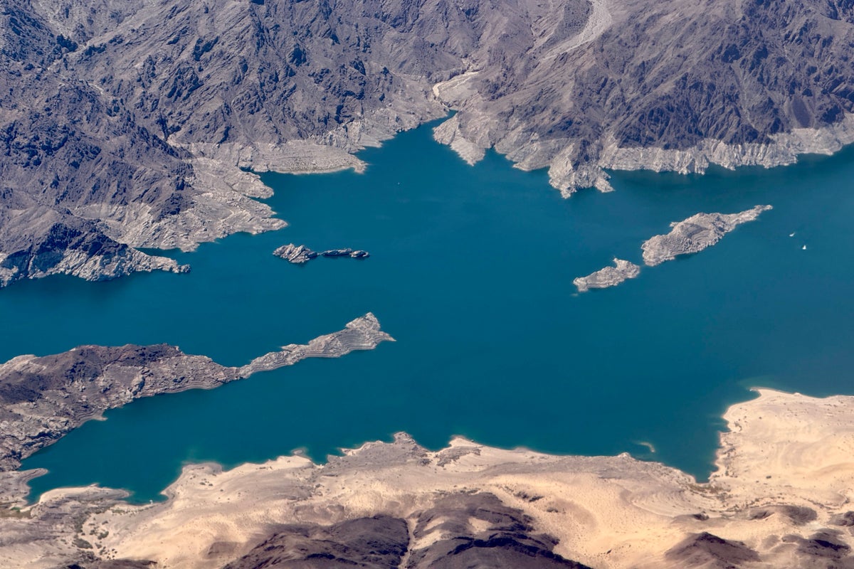 America’s largest reservoir nears record-low water levels after dropping 6 feet in a month