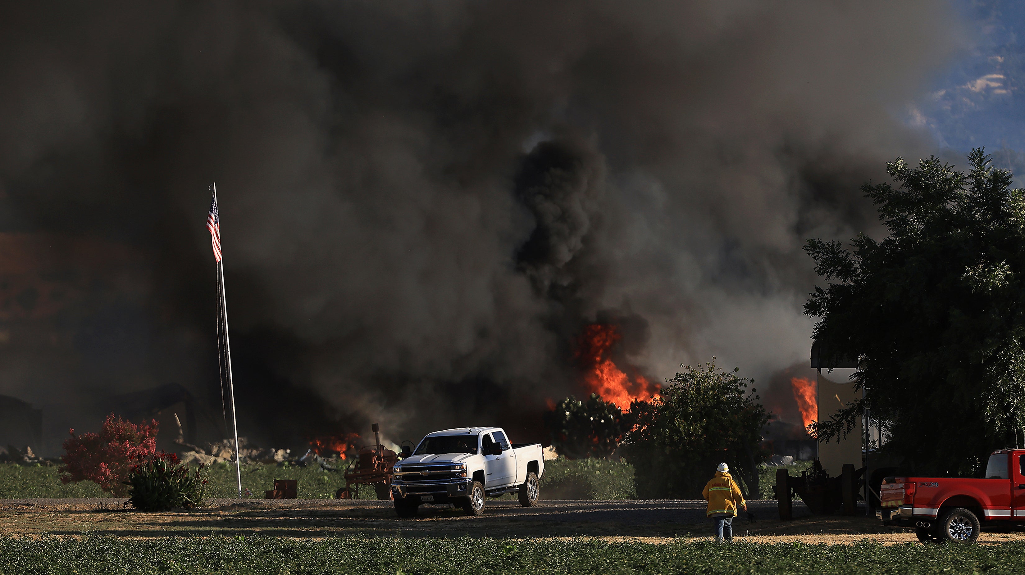 7 arrested in a Northern California fireworks warehouse blast that ...