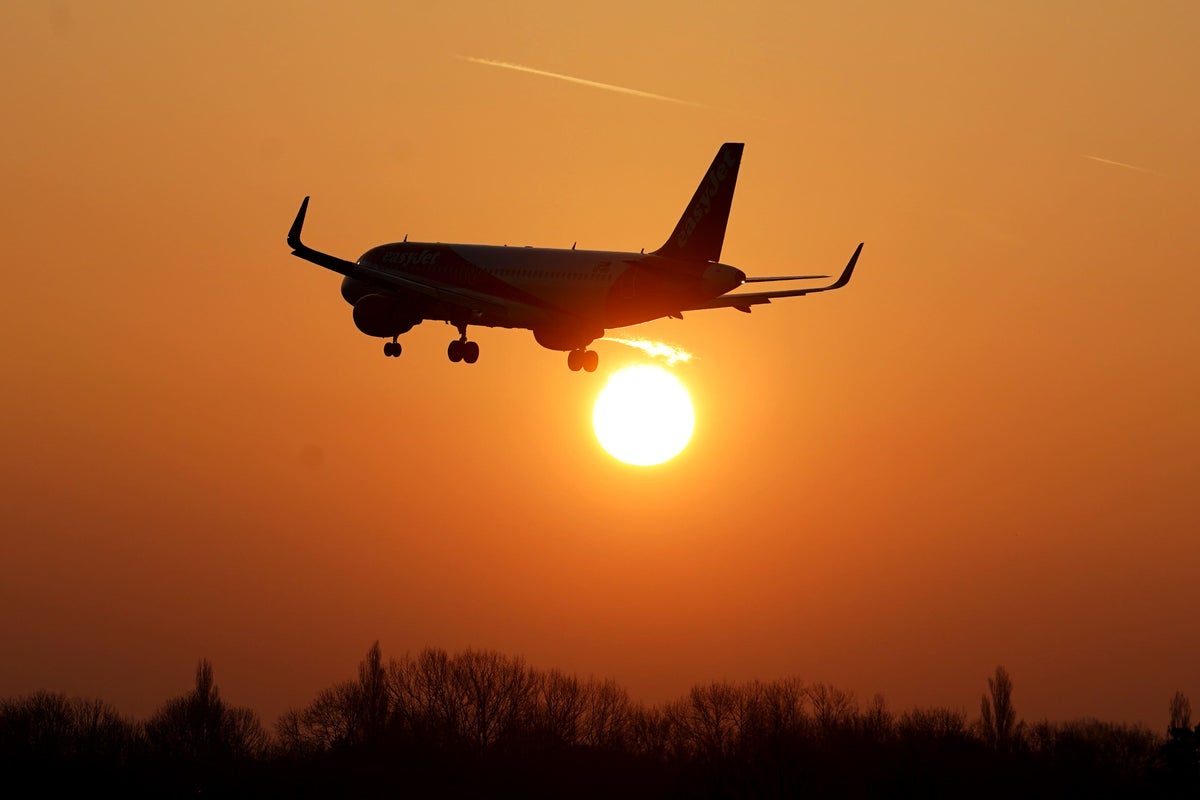 Airports warn of ‘systemic’ jet fuel shortage if Strait of Hormuz stays closed