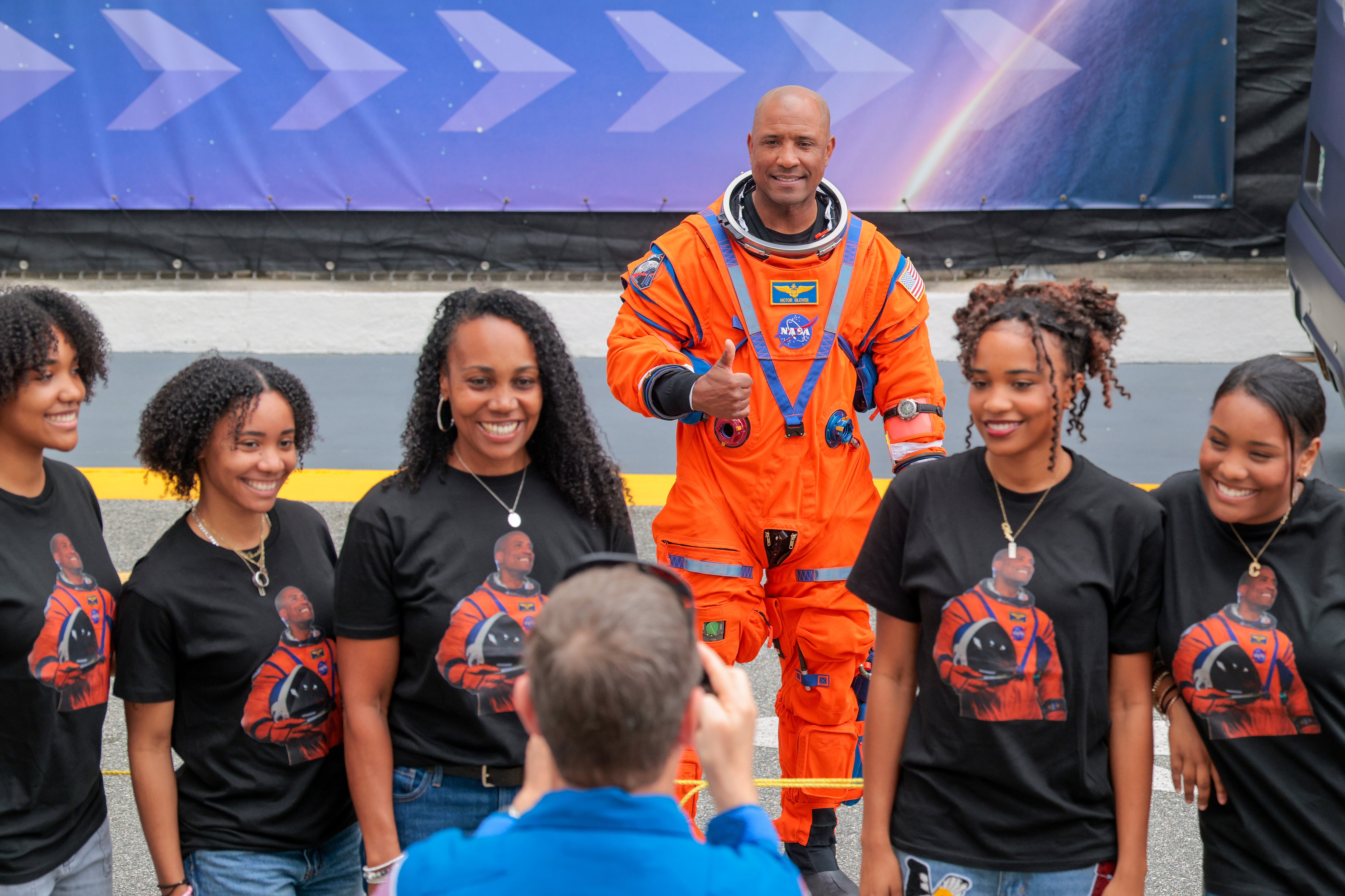 Glover takes a photo with his family shortly before the Artemis II mission’s launch at Florida’s Kennedy Space Center