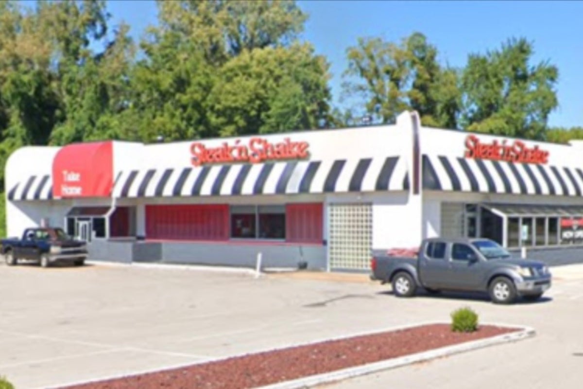 https://static.independent.co.uk/2026/04/10/19/46/Steak-n-Shake.jpeg?width=1200&height=800&crop=1200:800